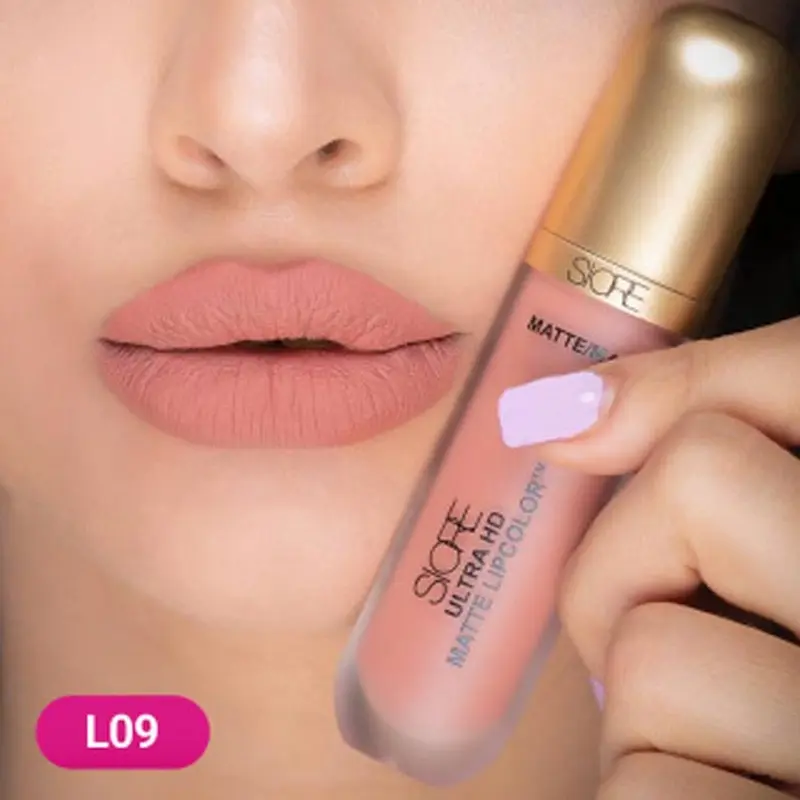 رژ لب مایع مات الترا اچ دی سیوره شماره L09 با بافت مخملی سبک 2 تست رنگ رژ لب مایع مات الترا اچ دی سیوره شماره L09 روی لب آرایش لب