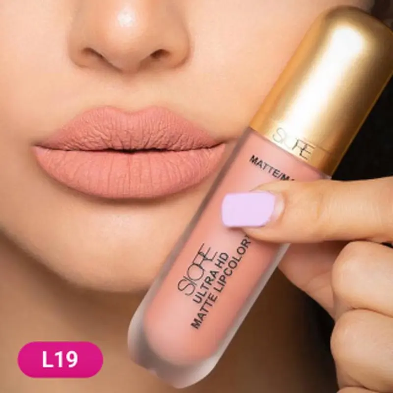 رژ لب مایع مات الترا اچ دی سیوره شماره L19 با بافت مخملی سبک 2 رژ لب مایع مات الترا اچ دی سیوره شماره L19 آرایش لب